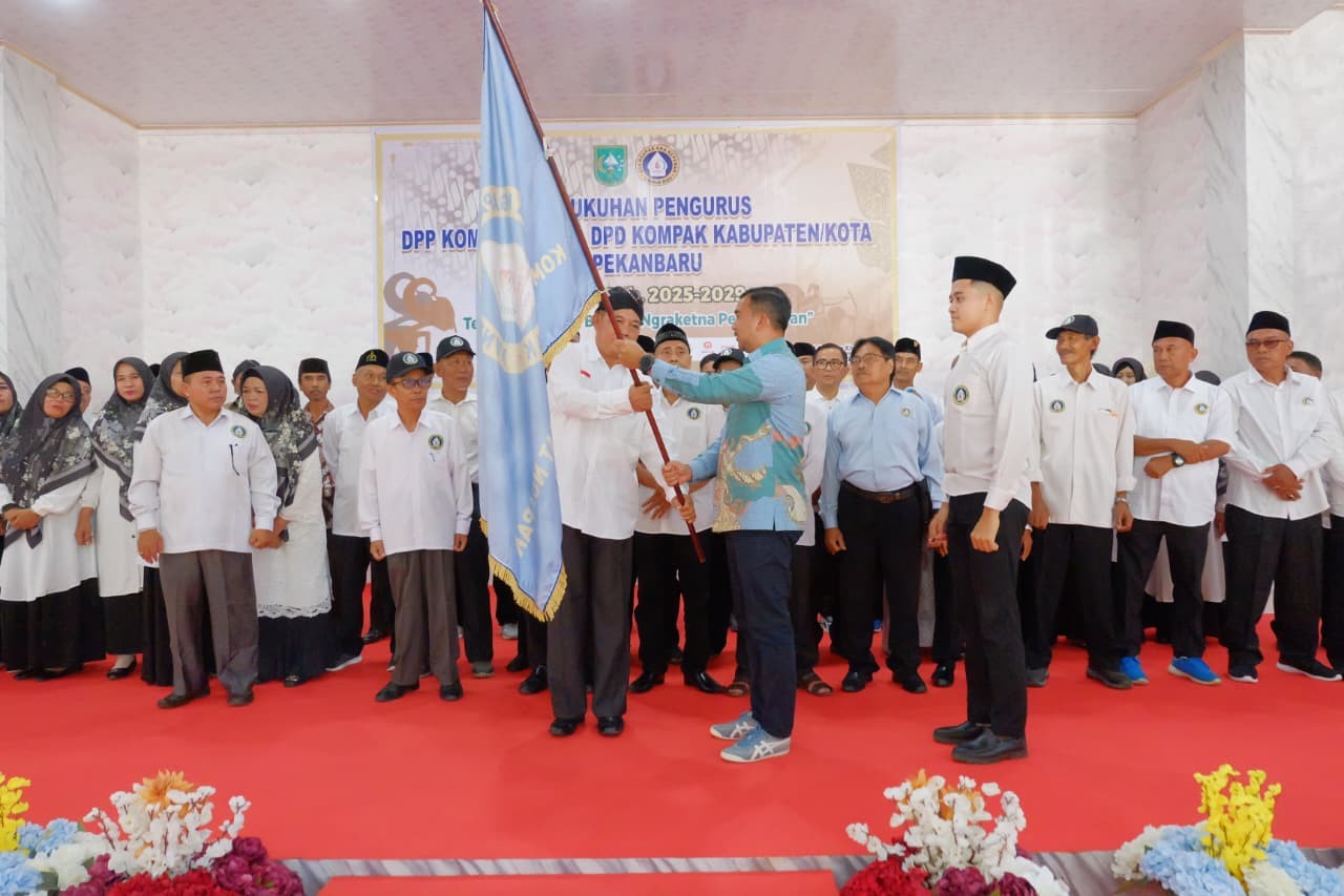 Pengukuhan Pengurus Komunitas Masyarakat Ngapak (KOMPAK) Riau Periode 2025 2029